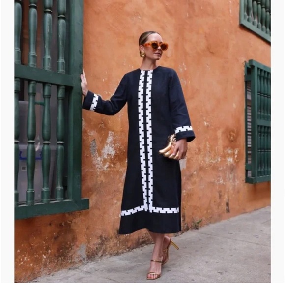 Tuckernuck •ATLANTIC-PACIFIC Navy White Embroidered Hartman Maxi Dress NWT $365